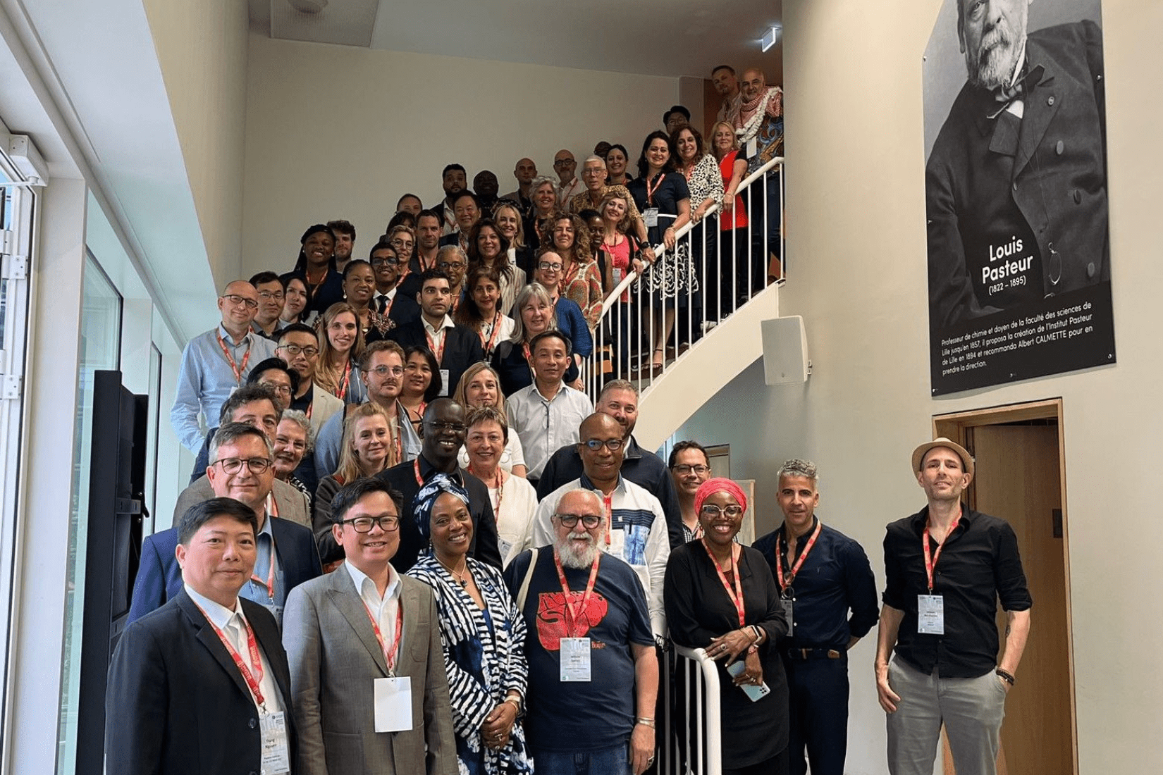 Participants internationaux réunis à l’Institut Pasteur de Lille pour échanger sur la surveillance des eaux usées